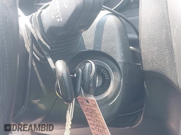 ✅ 2013 Chevrolet Captiva Sport LS • VIN: 3GNAL2EK5DS636307 • Lot: 42413662. Wystawiony na IAAI z przebiegiem 204 045 mil. Bezpłatny archiwum sprzedaży aukcyjnych z USA i szczegółowy raport historii pojazdu na DreamBid. Zdjęcie 11.