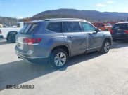 ✅ 2018 Volkswagen Atlas SEL • VIN: 1V2MR2CA9JC523068 • Lot: 43692474. Wystawiony na IAAI z przebiegiem 128 042 mil. Bezpłatny archiwum sprzedaży aukcyjnych z USA i szczegółowy raport historii pojazdu na DreamBid. Zdjęcie 4.