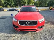 ✅ 2016 Volvo XC90 T6 R-Design • VIN: YV4A22PM6G1053435 • Lot: 80727935. Wystawiony na Copart z przebiegiem 124 491 mil. Bezpłatny archiwum sprzedaży aukcyjnych z USA i szczegółowy raport historii pojazdu na DreamBid. Zdjęcie 5.