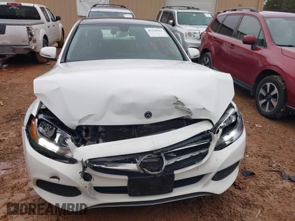 ✅ 2018 Mercedes-Benz C 300 • VIN: WDDWF4KB5JR374184 • Lot: 41218212. Wystawiony na IAAI z przebiegiem 73 327 mil. Bezpłatny archiwum sprzedaży aukcyjnych z USA i szczegółowy raport historii pojazdu na DreamBid. Zdjęcie 12.