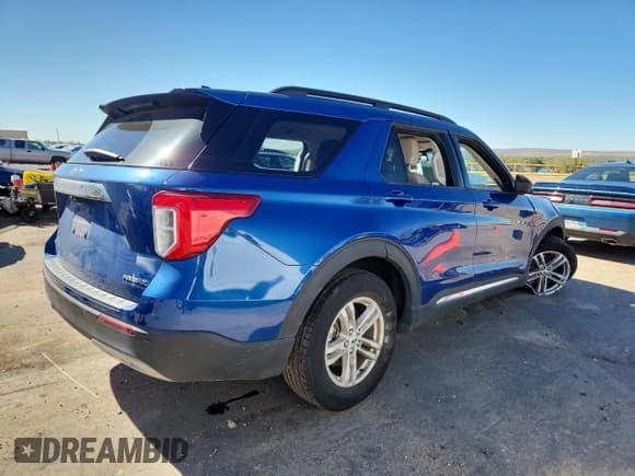 ✅ 2022 Ford Explorer XLT • VIN: 1FMSK7DH5NGC33331 • Лот: 87106045. Опубликован ранее на Copart с пробегом 24 541 миль. Бесплатный доступ к архиву аукционных продаж из США и подробный отчёт об истории автомобиля на DreamBid. Изображение 3.