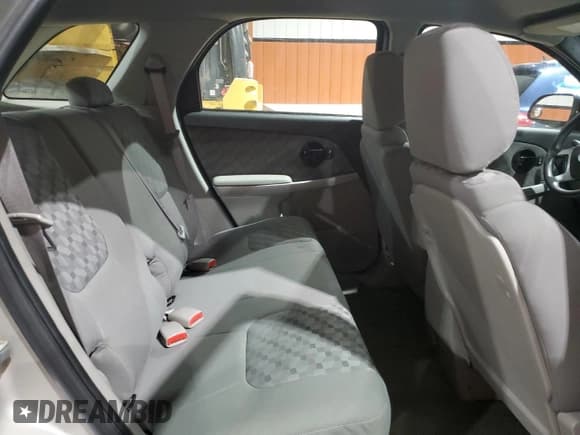 ✅ 2007 Chevrolet Equinox LS • VIN: 2CNDL23F376062011 • Лот: 83089174. Опубликован ранее на Copart с пробегом 297 338 миль. Бесплатный доступ к архиву аукционных продаж из США и подробный отчёт об истории автомобиля на DreamBid. Изображение 11.