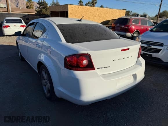 ✅ 2013 Dodge Avenger SE • VIN: 1C3CDZAB0DN707683 • Lot: 42457395. Wystawiony na Copart z przebiegiem 164 430 mil. Bezpłatny archiwum sprzedaży aukcyjnych z USA i szczegółowy raport historii pojazdu na DreamBid. Zdjęcie 3.