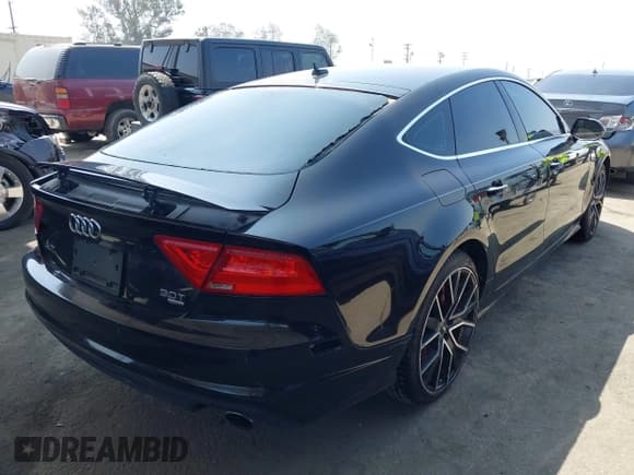 ✅ 2012 Audi A7 Prestige • VIN: WAU2GAFC6CN076550 • Lot: 42580756. Listed on IAAI with 117,190 mi. Free auction sales archive from the USA and detailed vehicle history report at DreamBid. Image 4.
