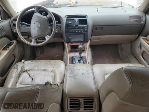 ✅ 1997 Lexus LS 400 • VIN: JT8BH28F3V0071561 • Лот: 62691785. Опубликован ранее на Copart с пробегом Не указан. Бесплатный доступ к архиву аукционных продаж из США и подробный отчёт об истории автомобиля на DreamBid. Изображение 8.