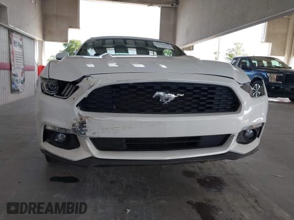 ✅ 2016 Ford Mustang V6 • VIN: 1FATP8EM3G5221985 • Лот: 42948729. Опубликован ранее на IAAI с пробегом 128 562 миль. Бесплатный доступ к архиву аукционных продаж из США и подробный отчёт об истории автомобиля на DreamBid. Изображение 12.