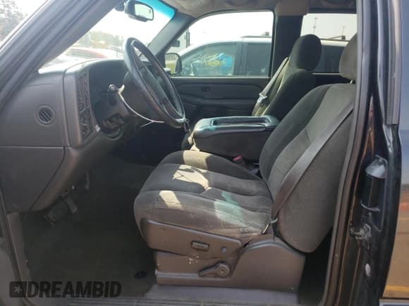 ✅ 2004 Chevrolet Silverado 1500 Z71 • VIN: 1GCEK19T94E103204 • Лот: 70983904. Опубликован ранее на Copart с пробегом 217 295 миль. Бесплатный доступ к архиву аукционных продаж из США и подробный отчёт об истории автомобиля на DreamBid. Изображение 7.