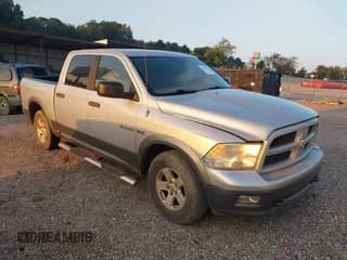 ✅ 2010 Dodge 1500 SLT • VIN: 1D7RB1CT1AS185121 • Lot: 43341254. Wystawiony na IAAI z przebiegiem 253 948 mil. Bezpłatny archiwum sprzedaży aukcyjnych z USA i szczegółowy raport historii pojazdu na DreamBid. Zdjęcie 1.