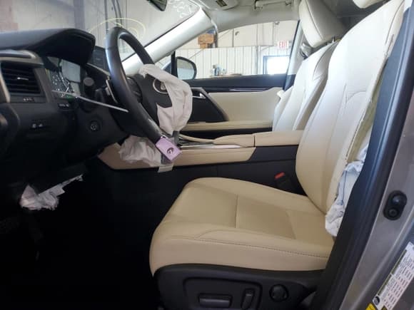 ✅ 2022 Lexus RX 350 • VIN: 2T2AZMDA0NC355344 • Lot: 56476134. Listed on Copart with 27,996 mi. Free auction sales archive from the USA and detailed vehicle history report at DreamBid. Image 7.