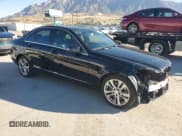 ✅ 2013 Mercedes-Benz C 300 Luxury • VIN: WDDGF8AB1DR260717 • Lot: 85571105. Wystawiony na Copart z przebiegiem 131 230 mil. Bezpłatny archiwum sprzedaży aukcyjnych z USA i szczegółowy raport historii pojazdu na DreamBid. Zdjęcie 4.
