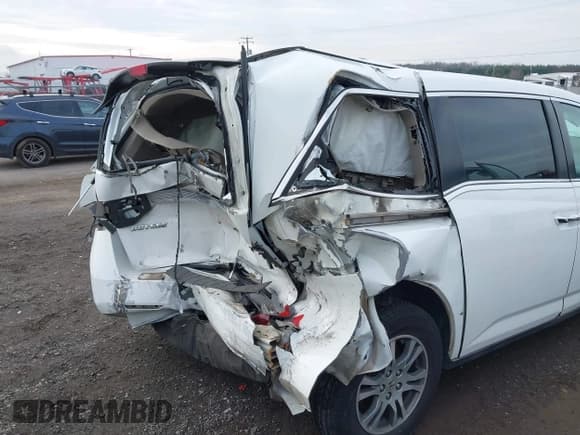 ✅ 2012 Honda Odyssey EX • VIN: 5FNRL5H45CB062633 • Лот: 43734895. Опубликован ранее на IAAI с пробегом 184 493 миль. Бесплатный доступ к архиву аукционных продаж из США и подробный отчёт об истории автомобиля на DreamBid. Изображение 18.