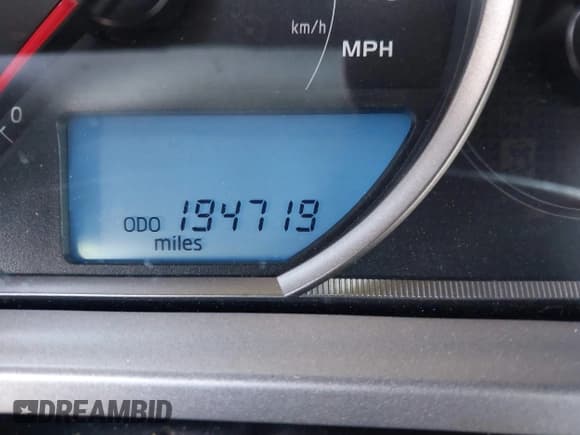 ✅ 2014 Toyota RAV4 LE • VIN: JTMZFREV9EJ005634 • Lot: 43464815. Wystawiony na IAAI z przebiegiem 194 719 mil. Bezpłatny archiwum sprzedaży aukcyjnych z USA i szczegółowy raport historii pojazdu na DreamBid. Zdjęcie 7.