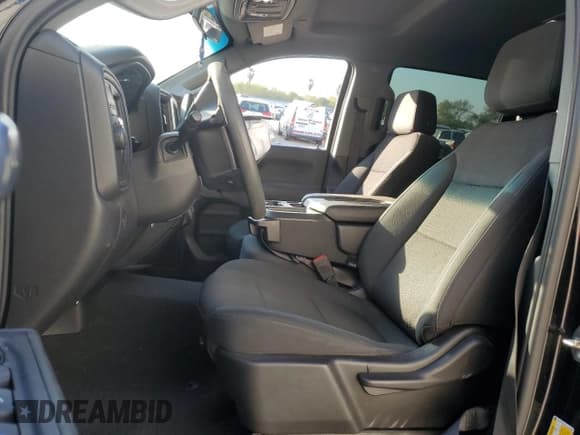 ✅ 2020 Chevrolet Silverado 1500 Custom • VIN: 3GCPWBEK5LG147482 • Lot: 87177444. Wystawiony na Copart z przebiegiem 92 664 mil. Bezpłatny archiwum sprzedaży aukcyjnych z USA i szczegółowy raport historii pojazdu na DreamBid. Zdjęcie 7.