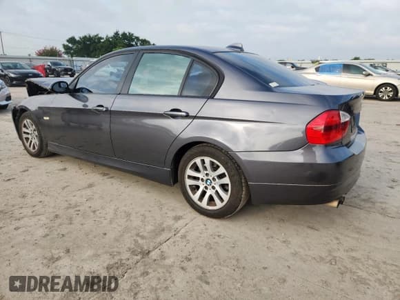 ✅ 2006 BMW 3 Series 325i • VIN: WBAVB17566NK38449 • Lot: 64977945. Wystawiony na Copart z przebiegiem 219 718 mil. Bezpłatny archiwum sprzedaży aukcyjnych z USA i szczegółowy raport historii pojazdu na DreamBid. Zdjęcie 2.