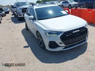 ✅ 2023 Audi Q3 S line Premium Plus • VIN: WA1EECF34P1027369 • Lot: 43171391. Wystawiony na IAAI z przebiegiem 68 734 mil. Bezpłatny archiwum sprzedaży aukcyjnych z USA i szczegółowy raport historii pojazdu na DreamBid. Zdjęcie 1.