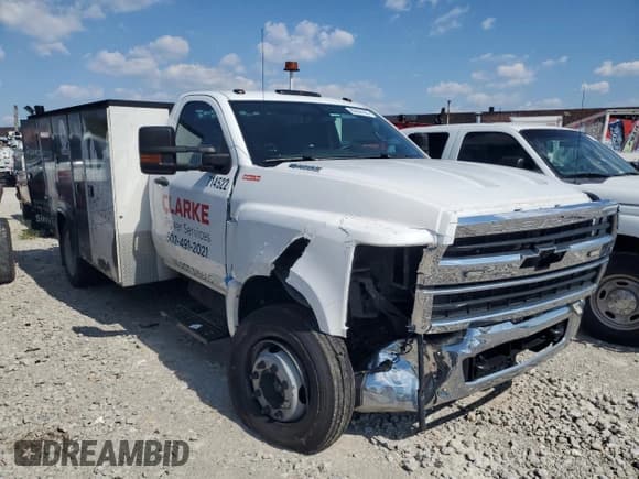 ✅ 2022 Chevrolet Silverado 1500 • VIN: 1HTKHPVK5NH597145 • Lot: 80638165. Listed on Copart with 72,747 mi. Free auction sales archive from the USA and detailed vehicle history report at DreamBid. Image 4.