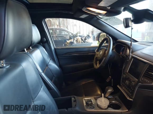 ✅ 2018 Jeep Grand Cherokee High Altitude • VIN: 1C4RJFCG5JC393221 • Lot: 43314905. Listed on IAAI with 125,252 mi. Free auction sales archive from the USA and detailed vehicle history report at DreamBid. Image 5.