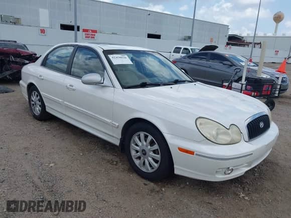 2004 Hyundai Sonata GLS z VIN KMHWF35H14A996574, wystawiony jako IAAI lot #42458020 z przebiegiem 167 012 mil mil oraz . Historia ofert i sprzedaży dostępna na DreamBid. Obrazek 1.