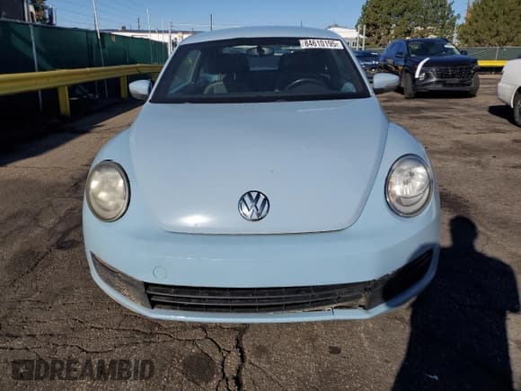 ✅ 2013 Volkswagen Beetle 2.5L • VIN: 3VWJP7AT9DM672012 • Lot: 84610195. Listed on Copart with 149,024 mi. Free auction sales archive from the USA and detailed vehicle history report at DreamBid. Image 5.