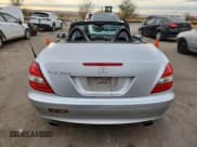 ✅ 2005 Mercedes-Benz SLK 230/320 • VIN: WDBWK56F15F056187 • Lot: 93381945. Wystawiony na Copart z przebiegiem 96 942 mil. Bezpłatny archiwum sprzedaży aukcyjnych z USA i szczegółowy raport historii pojazdu na DreamBid. Zdjęcie 6.