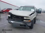 ✅ 2005 Chevrolet Suburban Z71 • VIN: 3GNFK16Z85G175820 • Lot: 43075693. Wystawiony na IAAI z przebiegiem 264 040 mil. Bezpłatny archiwum sprzedaży aukcyjnych z USA i szczegółowy raport historii pojazdu na DreamBid. Zdjęcie 6.