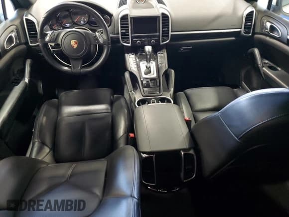 ✅ 2014 Porsche Cayenne Diesel • VIN: WP1AF2A21ELA36816 • Lot: 71490905. Wystawiony na Copart z przebiegiem 80 260 mil. Bezpłatny archiwum sprzedaży aukcyjnych z USA i szczegółowy raport historii pojazdu na DreamBid. Zdjęcie 8.