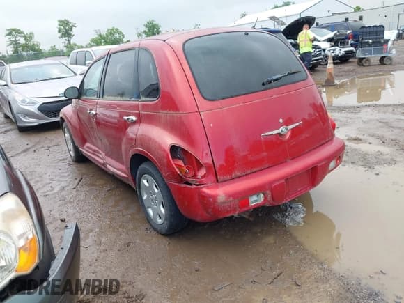 ✅ 2004 Chrysler PT Cruiser • VIN: 3C4FY48BX4T261578 • Lot: 42305376. Listed on IAAI with 189,628 mi. Free auction sales archive from the USA and detailed vehicle history report at DreamBid. Image 3.