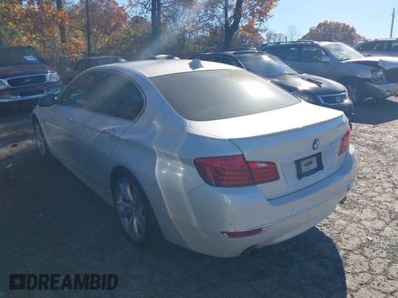 ✅ 2016 BMW 5 Series 535i • VIN: WBA5B1C51GG129862 • Lot: 43679103. Listed on IAAI with 159,100 mi. Free auction sales archive from the USA and detailed vehicle history report at DreamBid. Image 3.