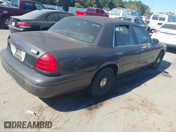 ✅ 2004 Ford Police Interceptor Base w/3.27 Axle • VIN: 2FAHP71W54X126832 • Lot: 43422731. Wystawiony na IAAI z przebiegiem 184 225 mil. Bezpłatny archiwum sprzedaży aukcyjnych z USA i szczegółowy raport historii pojazdu na DreamBid. Zdjęcie 4.