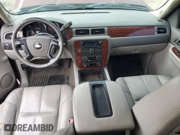 ✅ 2009 Chevrolet Silverado 1500 • VIN: 1GCEC39029Z213266 • Lot: 66802295. Listed on Copart with 131,425 mi. Free auction sales archive from the USA and detailed vehicle history report at DreamBid. Image 8.