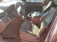 ✅ 2017 Chevrolet Suburban LT • VIN: 1GNSKHKC6HR269790 • Lot: 75024724. Wystawiony na Copart z przebiegiem 220 198 mil. Bezpłatny archiwum sprzedaży aukcyjnych z USA i szczegółowy raport historii pojazdu na DreamBid. Zdjęcie 7.