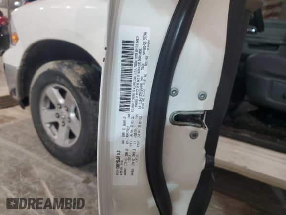 ✅ 2009 Dodge 1500 Laramie • VIN: 1D3HV13T99S704481 • Lot: 85502204. Wystawiony na Copart z przebiegiem 199 405 mil. Bezpłatny archiwum sprzedaży aukcyjnych z USA i szczegółowy raport historii pojazdu na DreamBid. Zdjęcie 14.