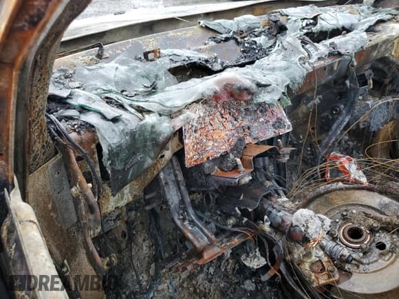 ✅ 2013 Chevrolet Captiva Sport LTZ • VIN: 3GNAL4EK7DS606382 • Lot: 84392674. Wystawiony na Copart z przebiegiem Nie podano. Bezpłatny archiwum sprzedaży aukcyjnych z USA i szczegółowy raport historii pojazdu na DreamBid. Zdjęcie 9.