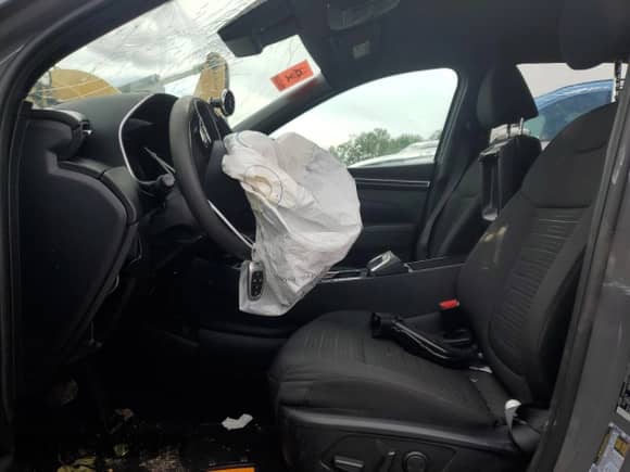 2024 Hyundai Santa Cruz SEL with VIN 5NTJBDAE1RH092057, listed as a Copart auction lot 64473034 with 17,537 mi miles and Salvage title. Bid and sale history available at DreamBid. Image 7.