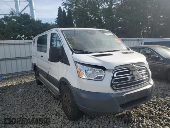 ✅ 2016 Ford Transit Cargo • VIN: 1FTYR1ZM3GKA70708 • Лот: 84651455. Опубликован ранее на Copart с пробегом Не указан. Бесплатный доступ к архиву аукционных продаж из США и подробный отчёт об истории автомобиля на DreamBid. Изображение 4.