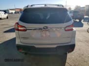 ✅ 2019 Subaru Ascent Premium • VIN: 4S4WMAFD1K3419101 • Lot: 90814825. Wystawiony na Copart z przebiegiem 26 028 mil. Bezpłatny archiwum sprzedaży aukcyjnych z USA i szczegółowy raport historii pojazdu na DreamBid. Zdjęcie 6.