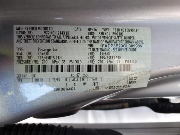 ✅ 2016 Ford Focus S • VIN: 1FADP3E29GL389986 • Lot: 43748330. Wystawiony na IAAI z przebiegiem 76 471 mil. Bezpłatny archiwum sprzedaży aukcyjnych z USA i szczegółowy raport historii pojazdu na DreamBid. Zdjęcie 9.