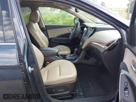 ✅ 2014 Hyundai Santa Fe Limited • VIN: KM8SR4HF1EU085117 • Лот: 42593744. Опубликован ранее на IAAI с пробегом 126 183 миль. Бесплатный доступ к архиву аукционных продаж из США и подробный отчёт об истории автомобиля на DreamBid. Изображение 5.