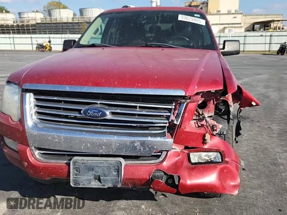 ✅ 2010 Ford Explorer XLT • VIN: 1FMEU7DEXAUA97027 • Lot: 93079405. Wystawiony na Copart z przebiegiem 99 108 mil. Bezpłatny archiwum sprzedaży aukcyjnych z USA i szczegółowy raport historii pojazdu na DreamBid. Zdjęcie 15.