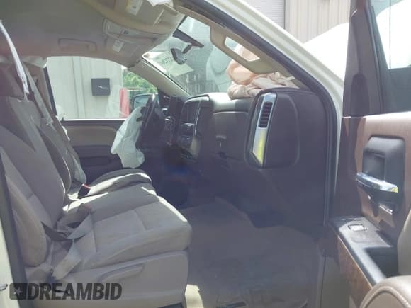 ✅ 2015 Chevrolet Silverado 1500 LT • VIN: 3GCPCREC2FG272700 • Lot: 42271264. Listed on IAAI with 122,189 mi. Free auction sales archive from the USA and detailed vehicle history report at DreamBid. Image 5.