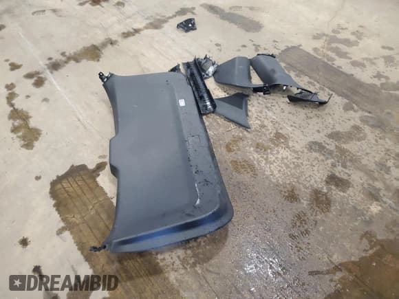 ✅ 2024 Mazda CX-90 Premium • VIN: JM3KKDHA8R1156549 • Лот: 64134745. Опубликован ранее на Copart с пробегом 15 161 миль. Бесплатный доступ к архиву аукционных продаж из США и подробный отчёт об истории автомобиля на DreamBid. Изображение 13.