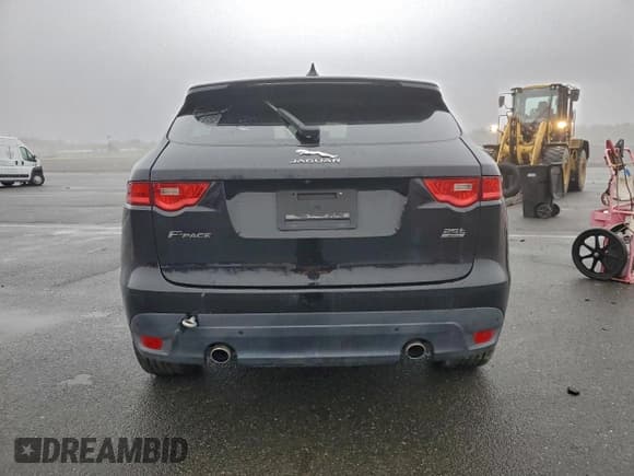✅ 2019 Jaguar F-Pace 25t Premium • VIN: SADCJ2FX9KA601676 • Lot: 94292615. Wystawiony na Copart z przebiegiem 106 875 mil. Bezpłatny archiwum sprzedaży aukcyjnych z USA i szczegółowy raport historii pojazdu na DreamBid. Zdjęcie 6.