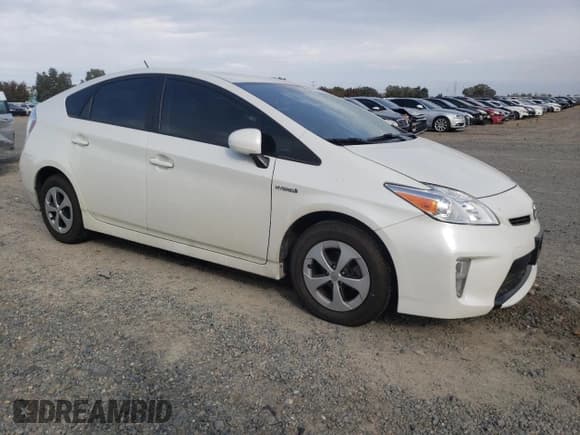 ✅ 2015 Toyota Prius Persona Series • VIN: JTDKN3DU3F0445804 • Lot: 82676795. Wystawiony na Copart z przebiegiem 113 152 mil. Bezpłatny archiwum sprzedaży aukcyjnych z USA i szczegółowy raport historii pojazdu na DreamBid. Zdjęcie 4.