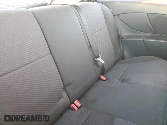 ✅ 2005 Ford Focus S • VIN: 3FAFP31N35R132782 • Lot: 82307455. Wystawiony na Copart z przebiegiem 108 999 mil. Bezpłatny archiwum sprzedaży aukcyjnych z USA i szczegółowy raport historii pojazdu na DreamBid. Zdjęcie 10.