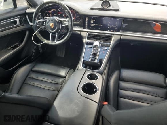 ✅ 2017 Porsche Panamera Turbo • VIN: WP0AF2A7XHL153442 • Lot: 89247325. Listed on Copart with 75,321 mi. Free auction sales archive from the USA and detailed vehicle history report at DreamBid. Image 8.