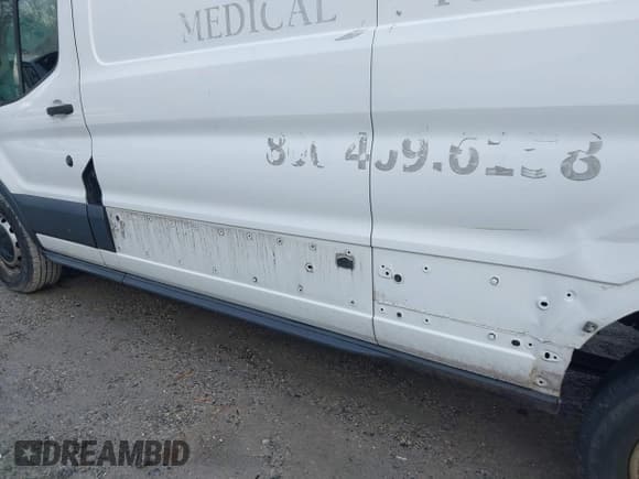 ✅ 2017 Ford Transit • VIN: 1FTYR2ZM5HKA18634 • Лот: 41675775. Опубликован ранее на IAAI с пробегом 263 278 миль. Бесплатный доступ к архиву аукционных продаж из США и подробный отчёт об истории автомобиля на DreamBid. Изображение 19.