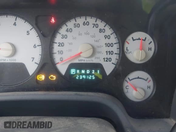 ✅ 2007 Dodge 2500 SLT • VIN: 3D7KS28D17G767678 • Lot: 43540763. Wystawiony na IAAI z przebiegiem 239 125 mil. Bezpłatny archiwum sprzedaży aukcyjnych z USA i szczegółowy raport historii pojazdu na DreamBid. Zdjęcie 15.