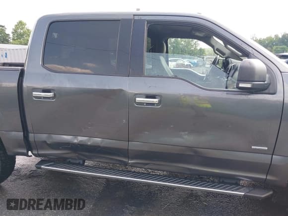 ✅ 2017 Ford F-150 XL • VIN: 1FTEW1EG7HFC00074 • Lot: 42477005. Listed on IAAI with 98,754 mi. Free auction sales archive from the USA and detailed vehicle history report at DreamBid. Image 6.