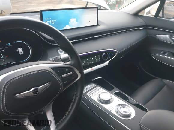 ✅ 2024 Genesis GV70 Advanced • VIN: 5NMMCET16RH003394 • Lot: 43588516. Listed on IAAI with 22,811 mi. Free auction sales archive from the USA and detailed vehicle history report at DreamBid. Image 18.