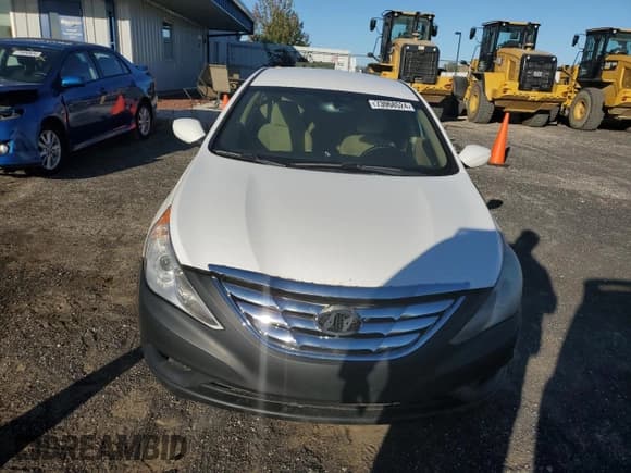 ✅ 2013 Hyundai Sonata GLS • VIN: 5NPEB4AC4DH684592 • Lot: 73968524. Listed on Copart with 161,212 mi. Free auction sales archive from the USA and detailed vehicle history report at DreamBid. Image 5.